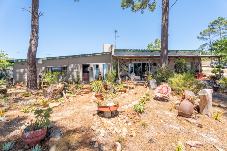 3 Bedroom Property for Sale in Napier Western Cape